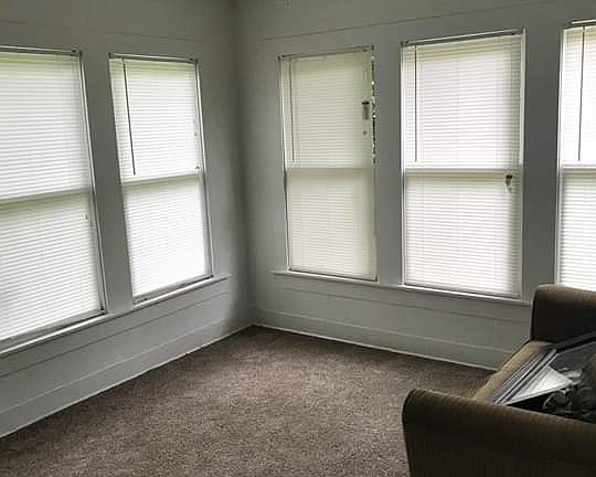4th image of 3040 Glen Garden Dr S