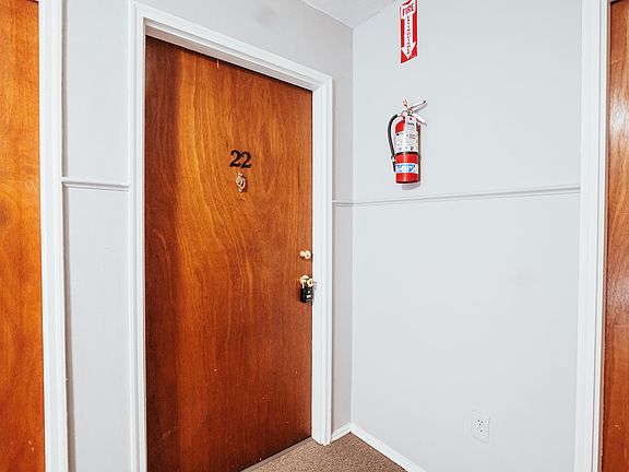 3rd image of 1956 Lexington Ave APT 22