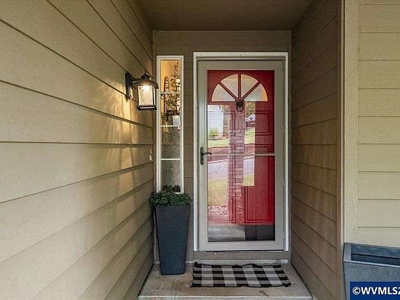 4th image of 5373 Athens St SE
