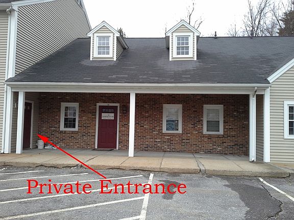 3rd image of 1B Commons Dr Unit 9A