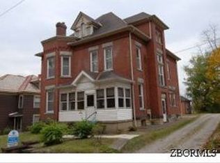 556 Ball St, Zanesville, OH 43701