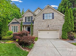 2019 Windrow Wood Ct, Matthews, NC 28105