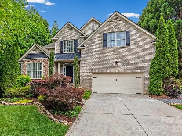 2019 Windrow Wood Ct, Matthews, NC 28105