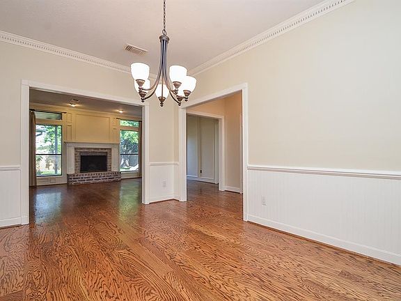5th image of 15734 Sweetwater Creek Dr