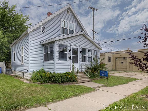 2nd image of 1214 Tamarack Ave NW