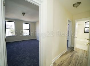 3944 24th St APT 7D, Long Island City, NY 11101