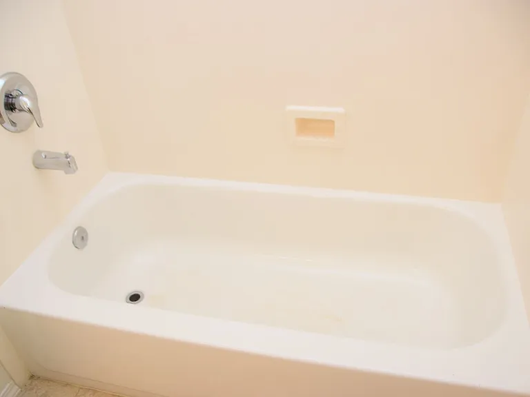 6235 Shamrock Lake Ave — Photo 12