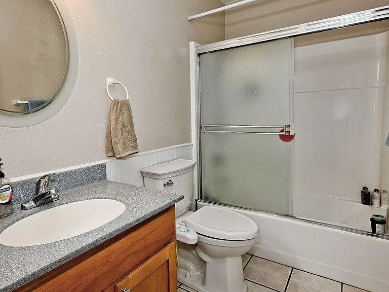 2827 Monument Blvd #2 — Photo 15