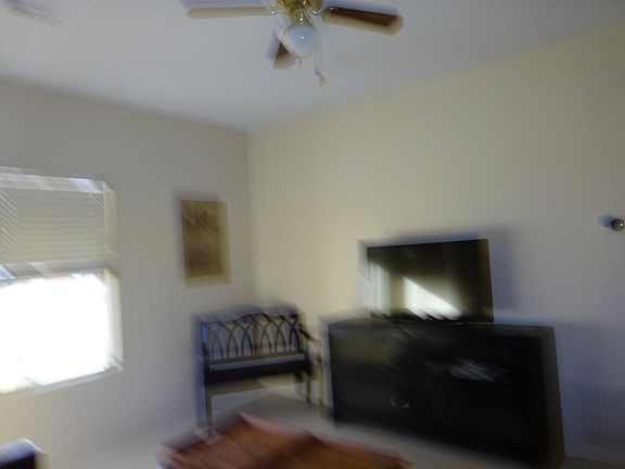 5th image of 105 Jardin Ct