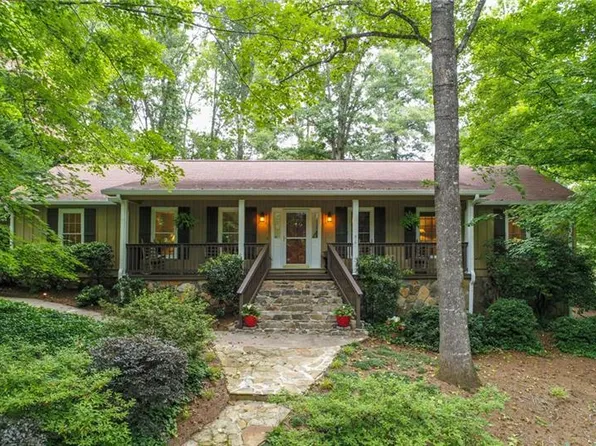 3809 Cherokee Frd, Gainesville, GA 30506