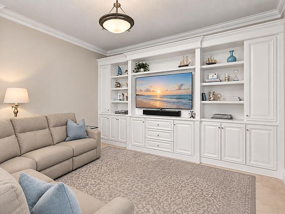 3rd image of 1121 Delray Lakes Drive