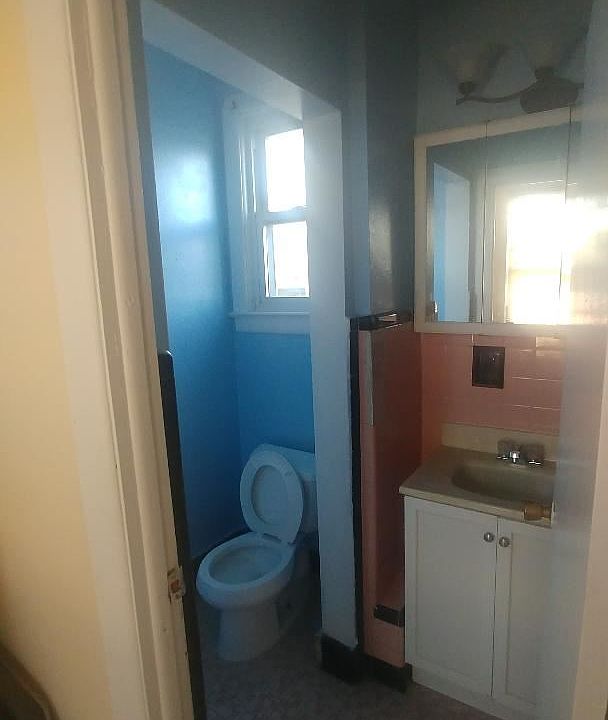 136 danforth bath 2