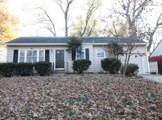 5318 Linden St, Roeland Park, KS 66205