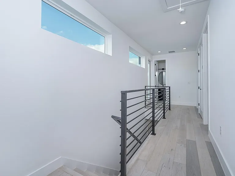 1419 Montopolis Dr #1 — Photo 14