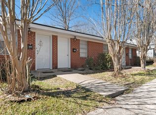 304 N 1st St APT B, Leesville, LA 71446