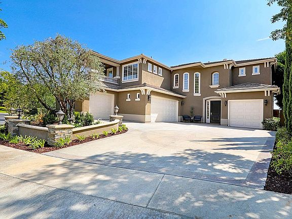 2nd image of 6304 Camino Marinero