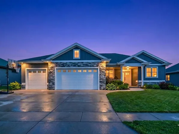 816 Damascus Trail, Cottage Grove, WI 53527