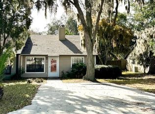 1410 Plymouth Ave, Mount Dora, FL 32757