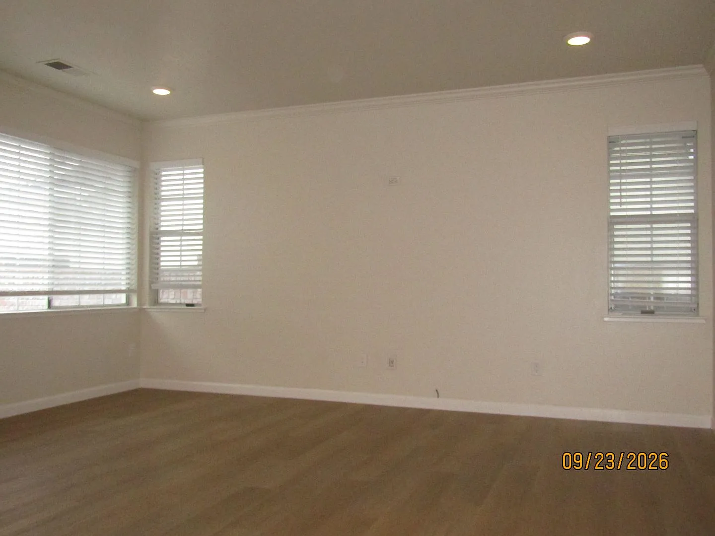 3 Bed 2 Bath Single Family Home with Solar in North West Santa Rosa! New flooring and Paint! — Photo 4