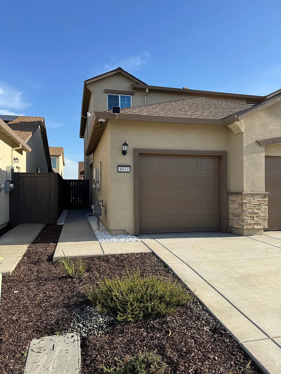 Closer view of front walkway that leads to Unit #2. - 8933 Fortissimo Way #2