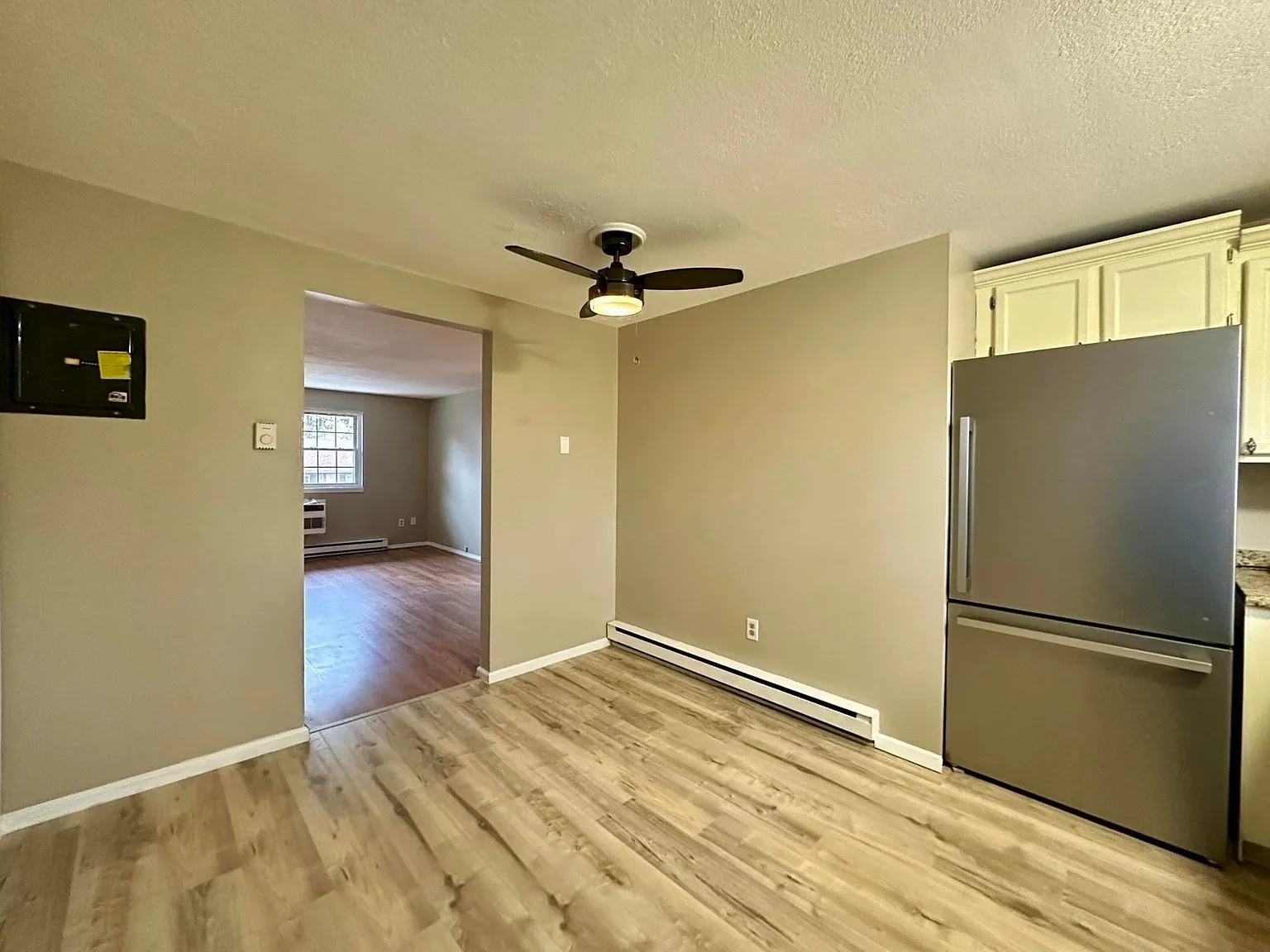 2 bed, 723 sqft, $1,650 — Photo 4