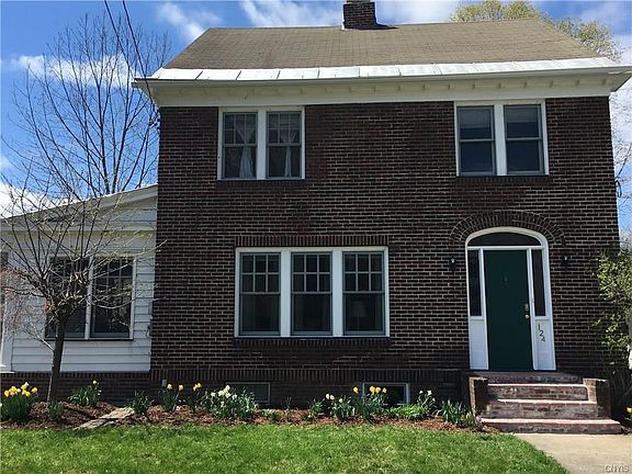 2nd image of 124 Ferris Ave