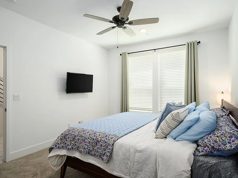 2783 E Tamarind Dr — Photo 15