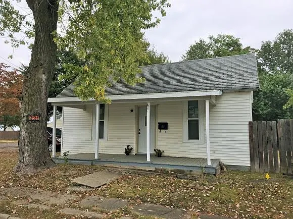 321 N 11th St photo 1