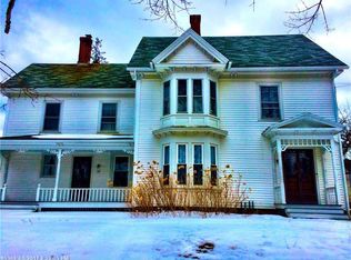 29 Laurel St, Ellsworth, ME 04605