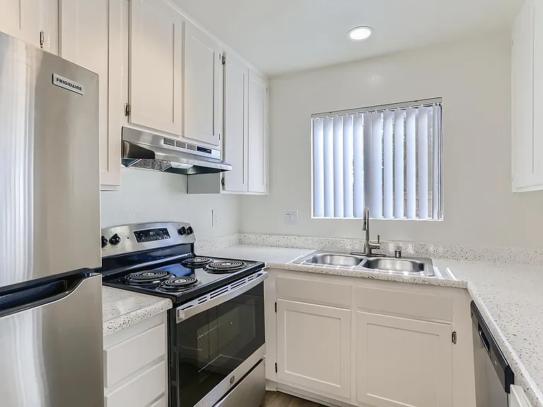 Palm Village Apartment Homes — Photo 26