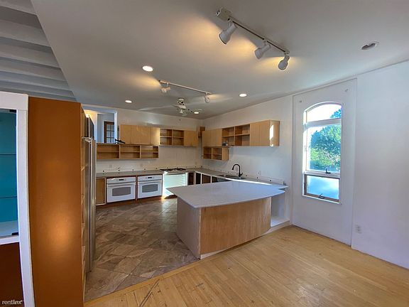 359 Lowell Somerville (Winter Hill) Shared Unit Photo 2