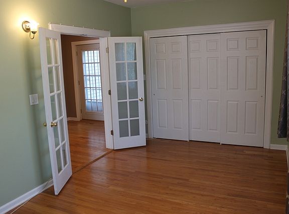 5th image of 422 Blackhawk Dr
