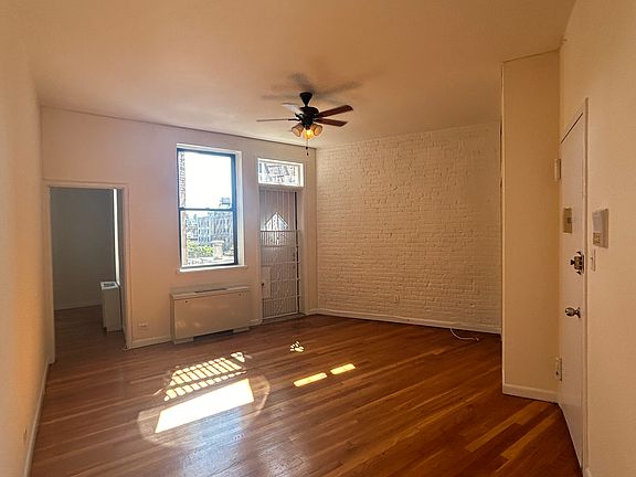 3rd image of 2020 Broadway APT 7A