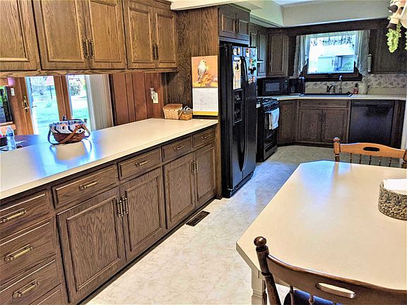 5th image of 4333 Lucinda Ln