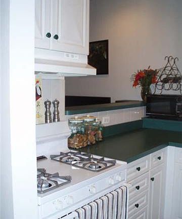 3rd image of 2034 N Damen Ave Suite 1