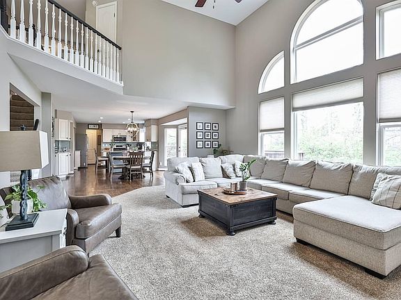 5th image of 861 Havenwood Ct