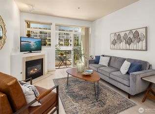 300 110th Ave NE APT 303, Bellevue, WA
