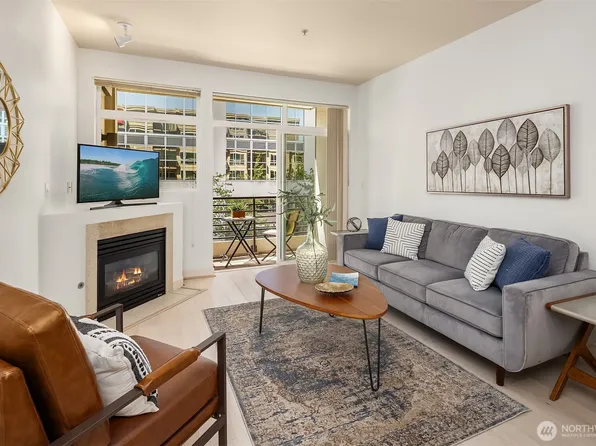 300 110th Avenue NE #303, Bellevue, WA 98004