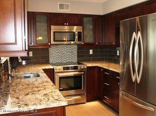 143 Clubhouse Dr, Middletown, NJ 07748
