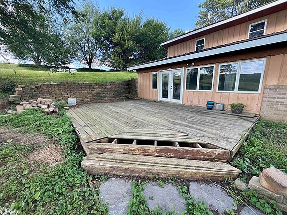 3rd image of 3261 F Ave