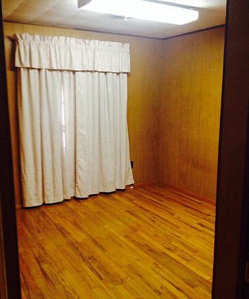 4th image of 113 W 9th St