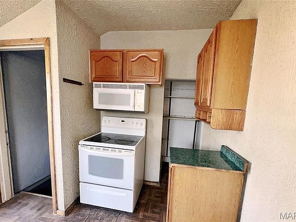 4th image of 2301 E 25th St