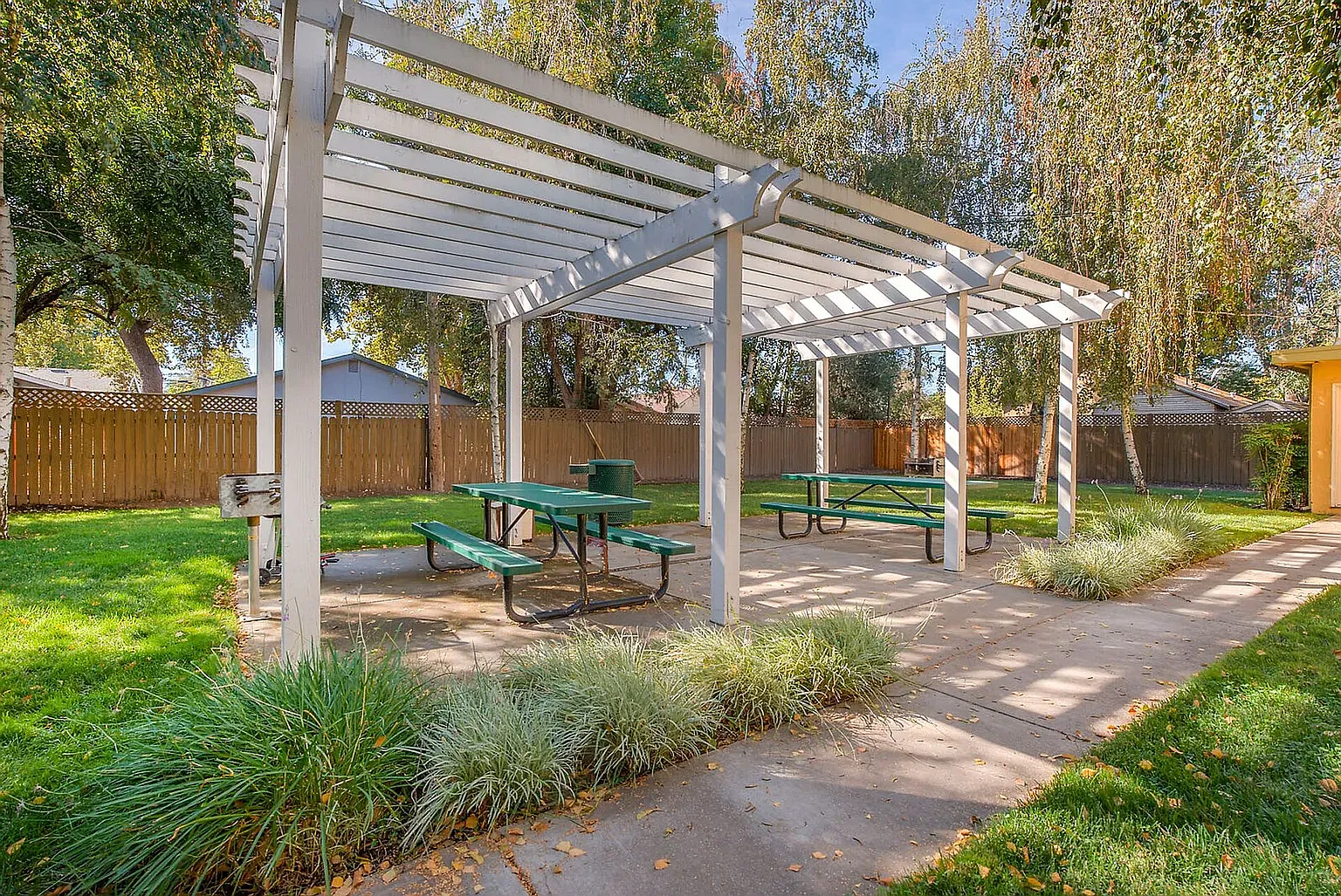 2 bed, 640 sqft, $1,449 — Photo 4