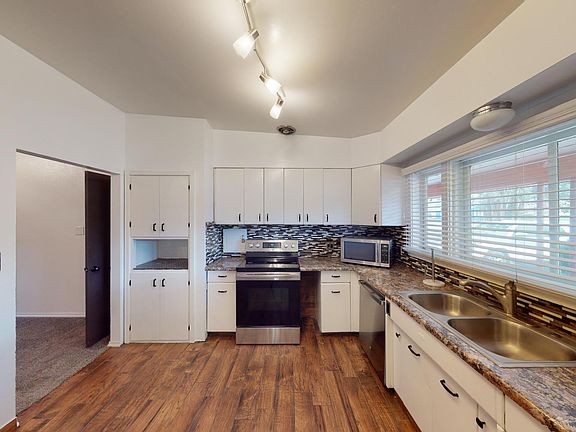 4th image of 636 Santa Clara Ave