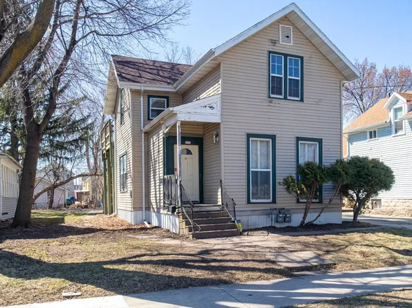 751 Woodland Ave, Oshkosh, WI 54901