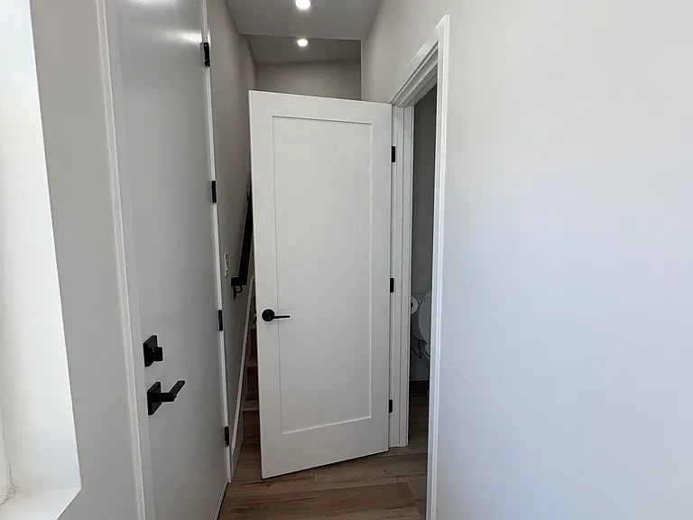 260 Donax Ave — Photo 7