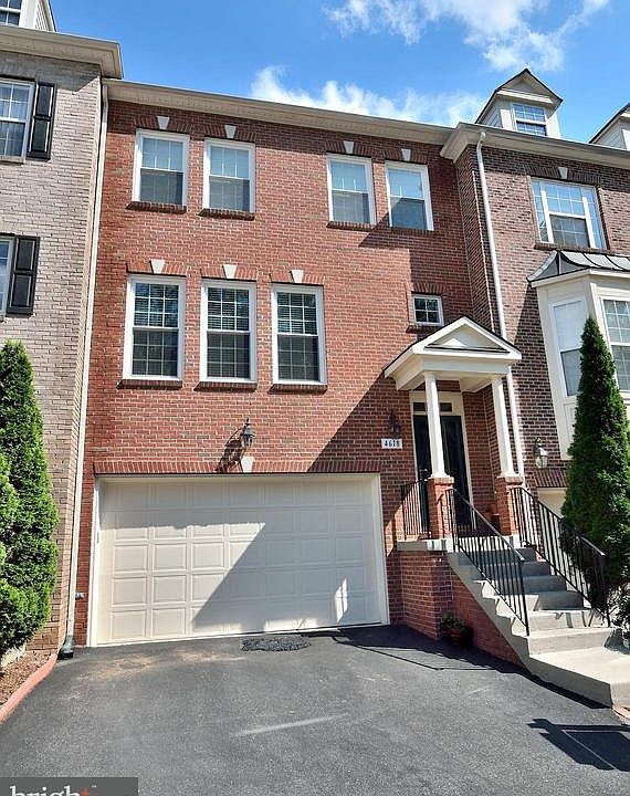 1st image of 4618 Carisbrooke Ln