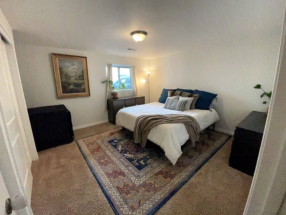 Large Bedroom 1