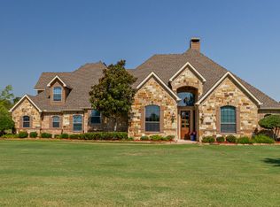 7822 Fall Creek Rd, Terrell, TX 75160