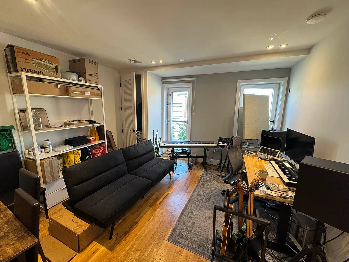 Building Photo - 1079 Fulton St #4B